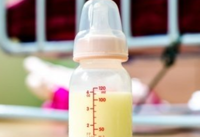 超过这个时间，冷冻乳汁就不要给宝宝喝了
