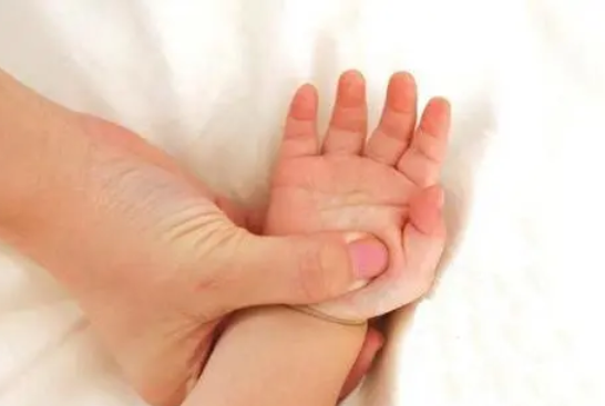 [湖南永州]人乳分析仪厂家介绍：国康母乳检测仪让宝宝的“食物”营养更全面!